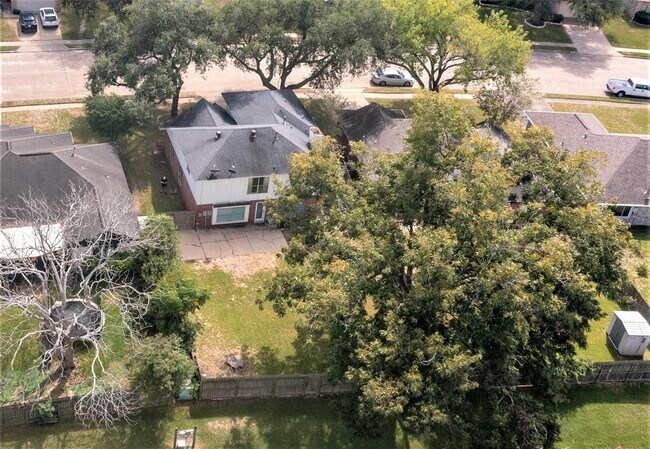 Foto del edificio - 2214 Old Dixie Dr