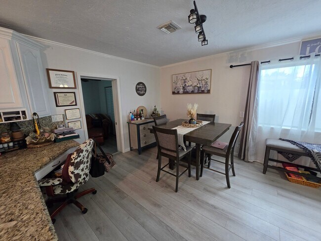 Foto del edificio - 5980 Woodwind Ct