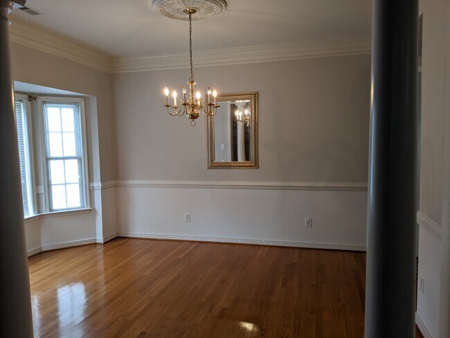 Comedor formal - 10913 Brunson Way