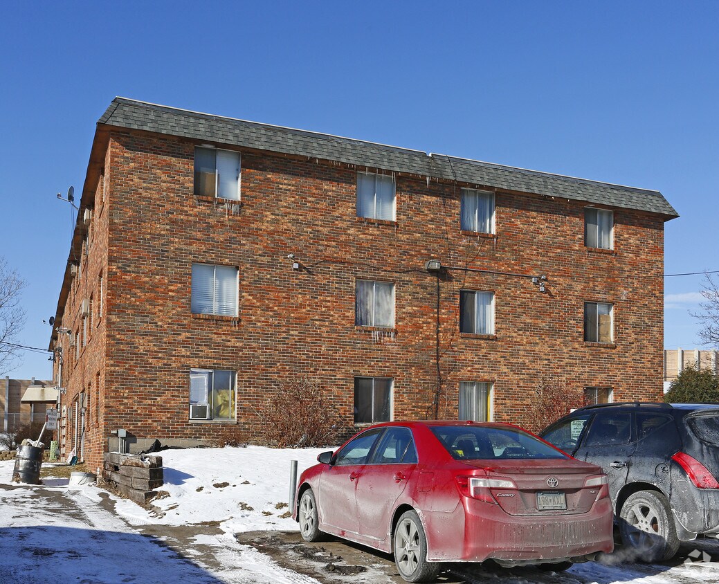 Primary Photo - 306 Hoyt Ave E