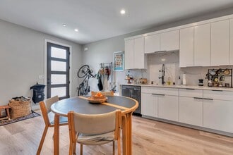 Building Photo - 1626 Fourth St