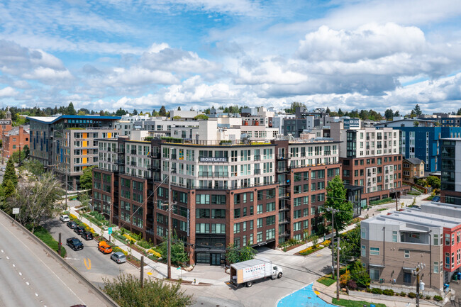 Foto del edificio - Iron Flats Apartments