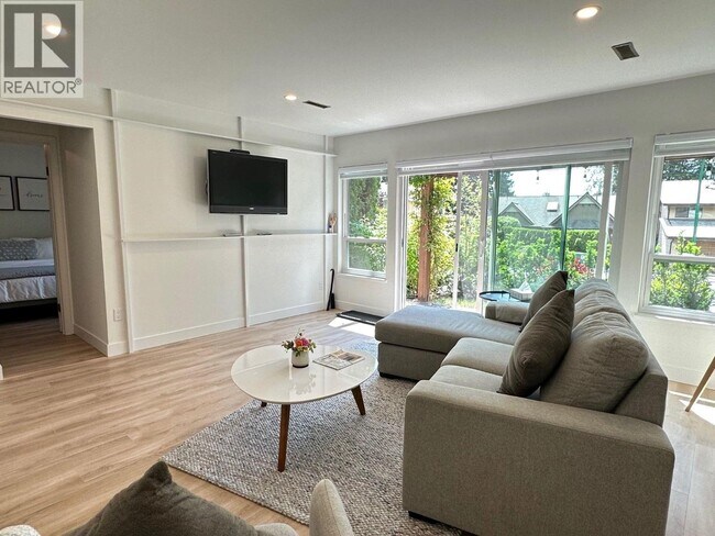 Photo du bâtiment - 5636 Covey Pl