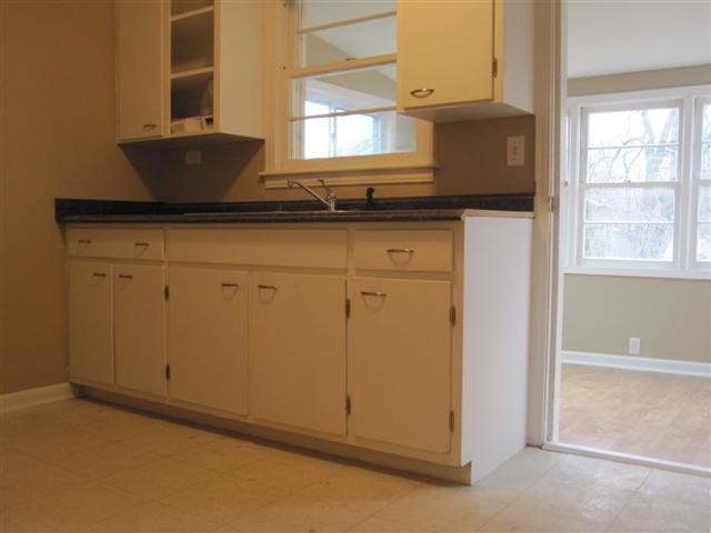 Foto principal - 614 S Waverly Rd