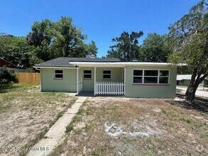 Building Photo - 80 N Palmway Ave