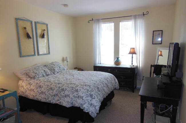 Foto del edificio - 1811 Key Blvd