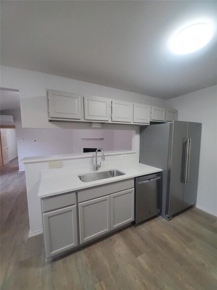 Foto del edificio - 6909 Hyland Cir