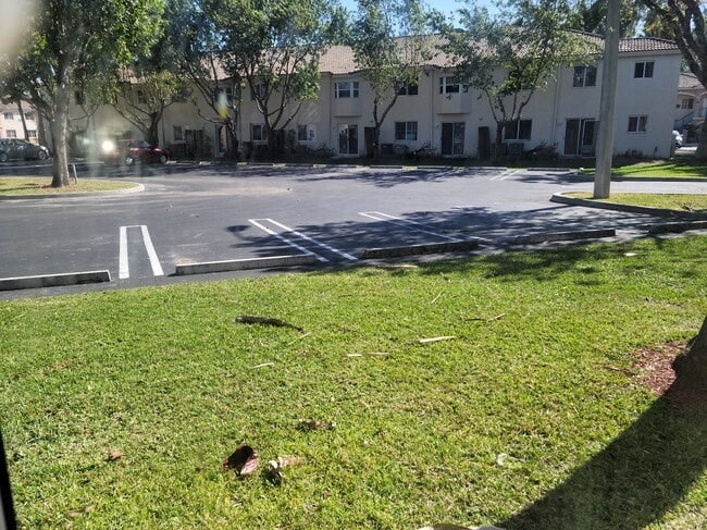 Foto del edificio - 2921 SE 13th Ave