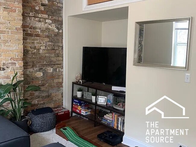 Foto del edificio - 1738 W Huron St