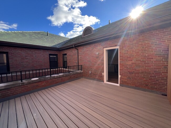 Foto del edificio - 160 Seabury St