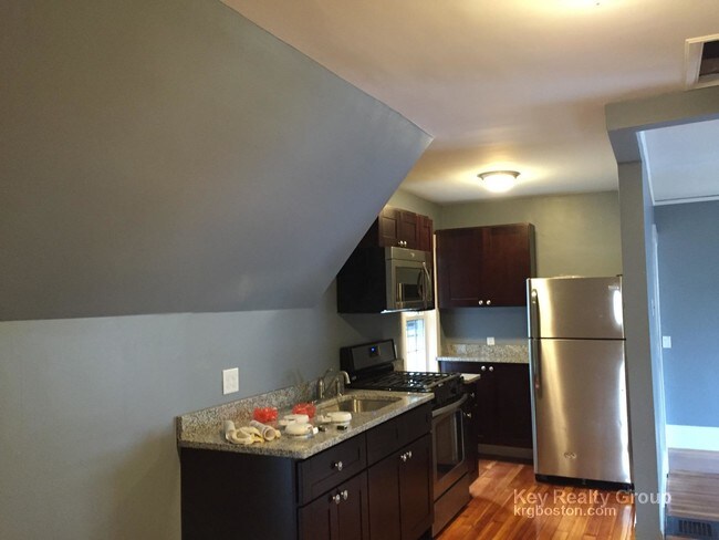 Building Photo - 32 State St