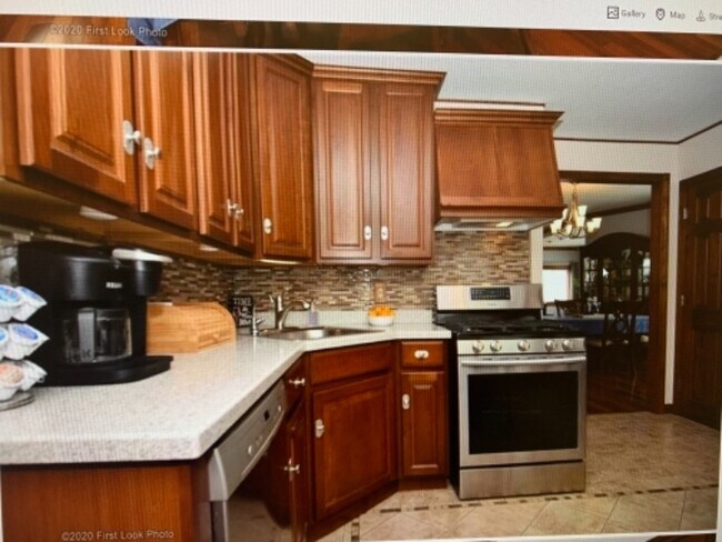 Foto del edificio - 163 Prospect St