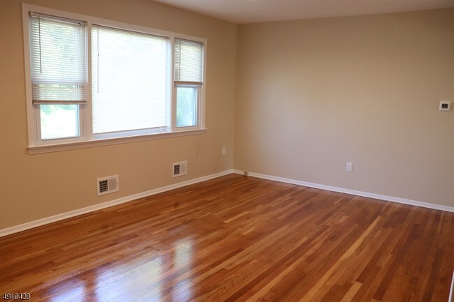 Foto del edificio - 235 N 13th St