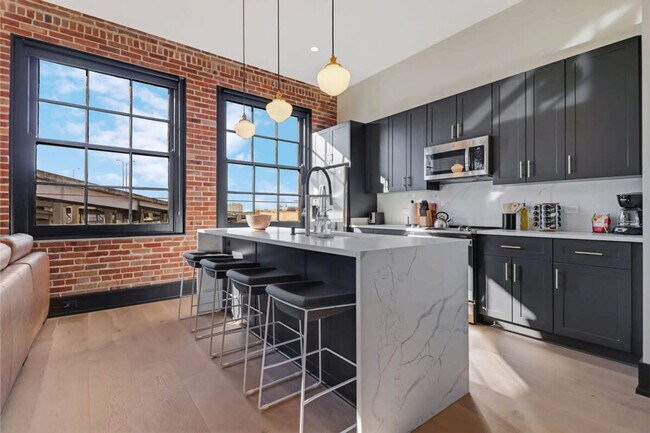 Foto del edificio - 1148 S Peters St