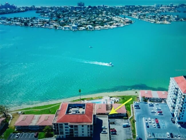 Building Photo - 6279 Sun Blvd