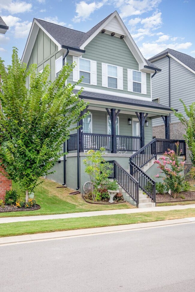 Foto del edificio - Stunning 4 Bedroom Home in Carothers Crossing!