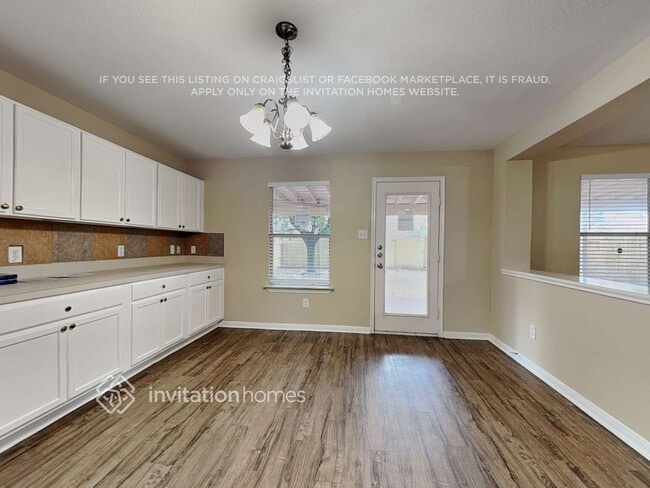 Building Photo - 13742 Clarks Fork Dr
