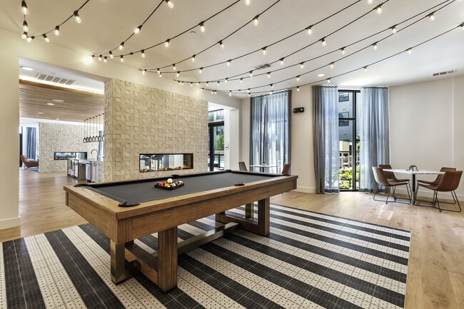 Crosstown apartments — community photo - Crosstown