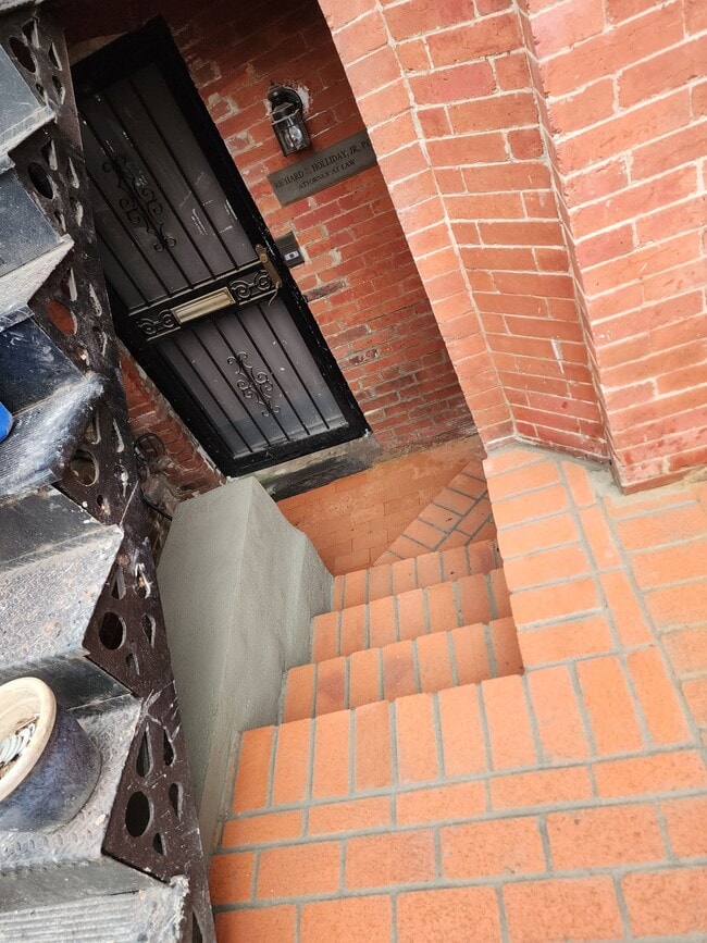 Foto del edificio - 1604 6th St NW