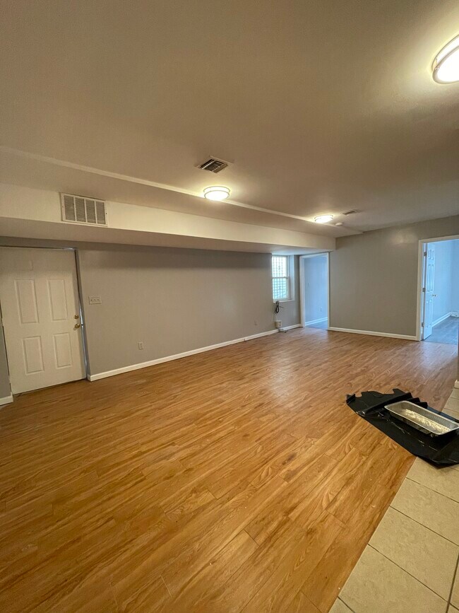 597 Bramhall Ave Unit Basement, Jersey City, NJ 07304 Apartments in