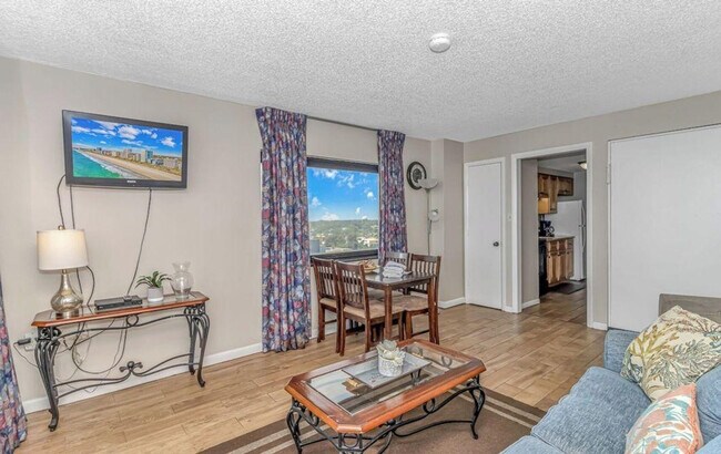 Foto del edificio - 2500b N Ocean Blvd