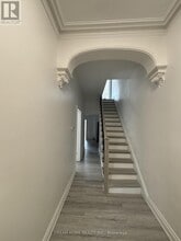 Building Photo - 262 Clinton St