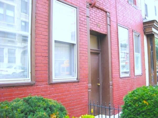 Building Photo - 510 Adams St