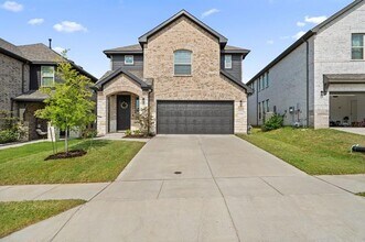 Building Photo - 1432 Martingale Ln