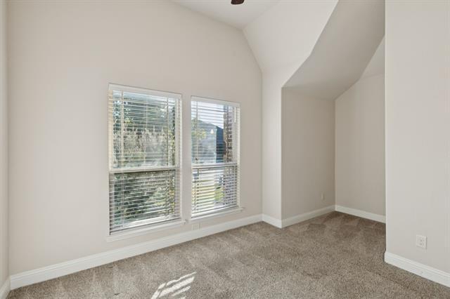 Foto del edificio - 2141 Lewis Canyon Dr