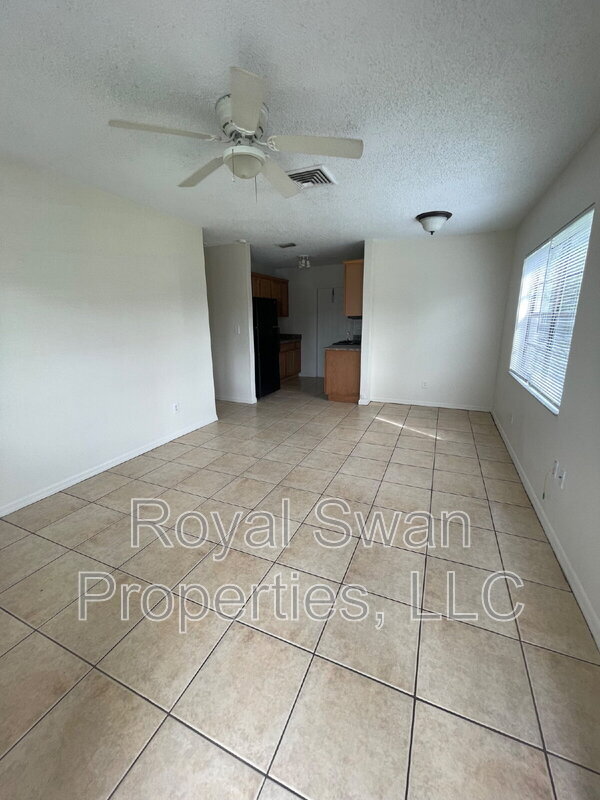 Foto del edificio - 1222 Woodland Ave