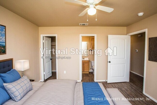 Foto del edificio - 2402 N. Ave. P-