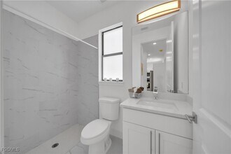 Building Photo - 936-938 Homestead Rd S