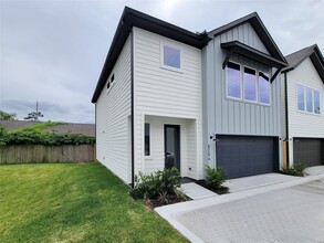 Building Photo - 8316 Curry Rd