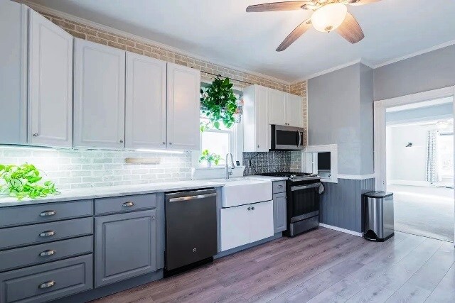 Foto del edificio - 802 S Fell Ave