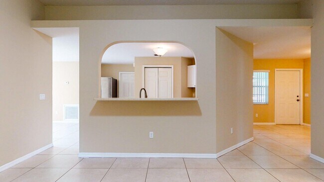 Foto del edificio - 359 SW Duxbury Ave