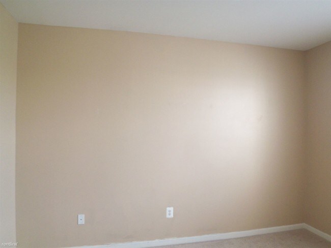 Foto del edificio - 21222 McFadden Sq
