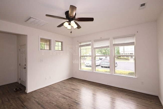 Building Photo - 10506 Marions Way