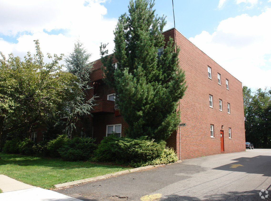 Foto del edificio - 300 E Westfield Ave