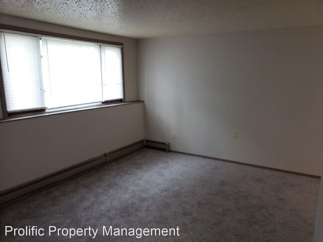 Building Photo - 519 3rd St SW