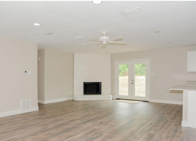 Building Photo - 9453 Cottage Park Dr S