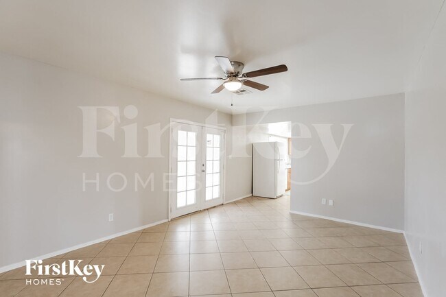 Building Photo - 3509 W Cheryl Dr