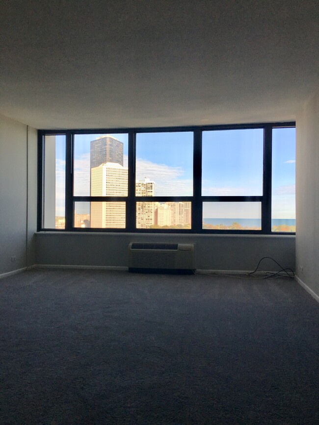 Building Photo - 5100 N Marine Dr