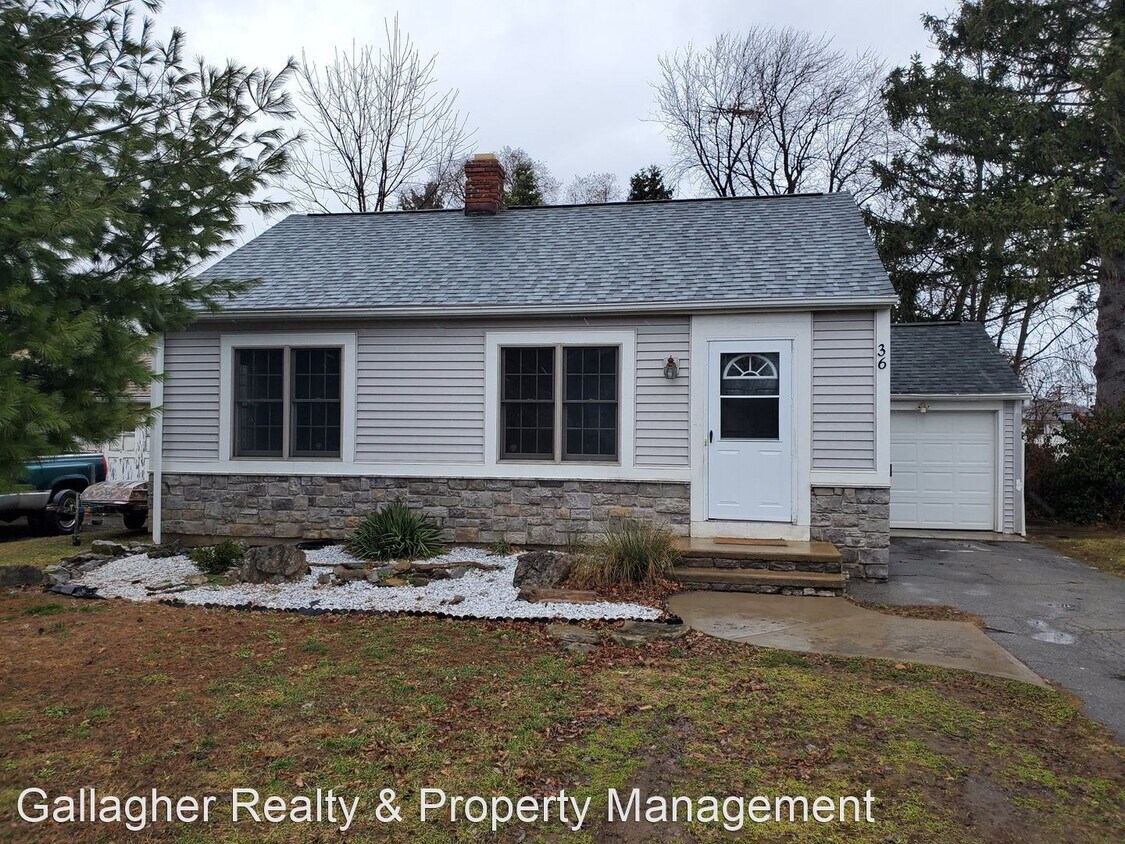 Primary Photo - 2 br, 1 bath House - 36 English Rd