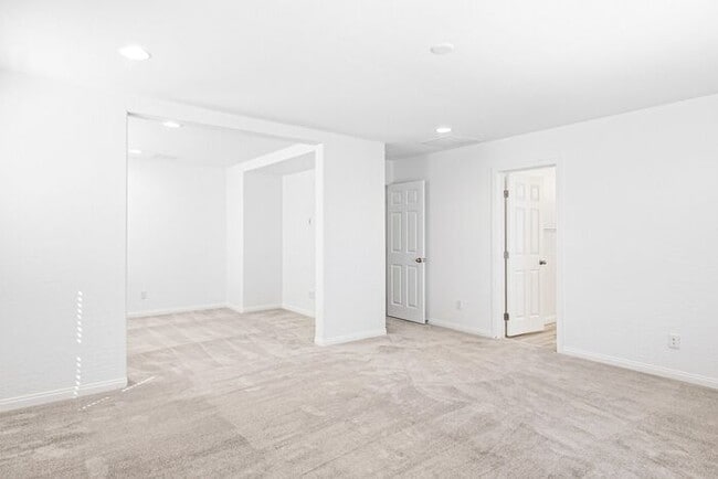 Building Photo - Spacious 4-Bedroom Home with Pool, Spa & Covered Patio