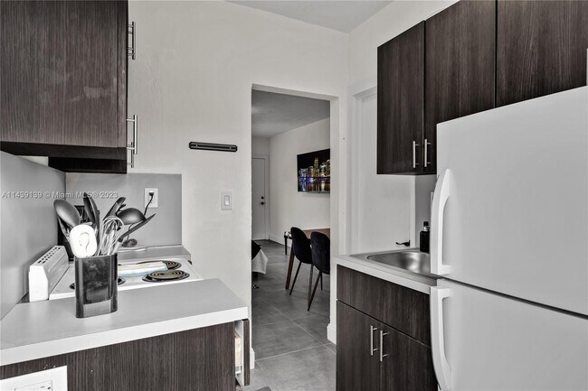 Foto del edificio - 1350 NE 111th St