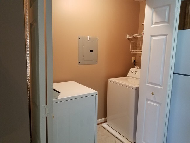 w & d - 11009 Kinship Ct