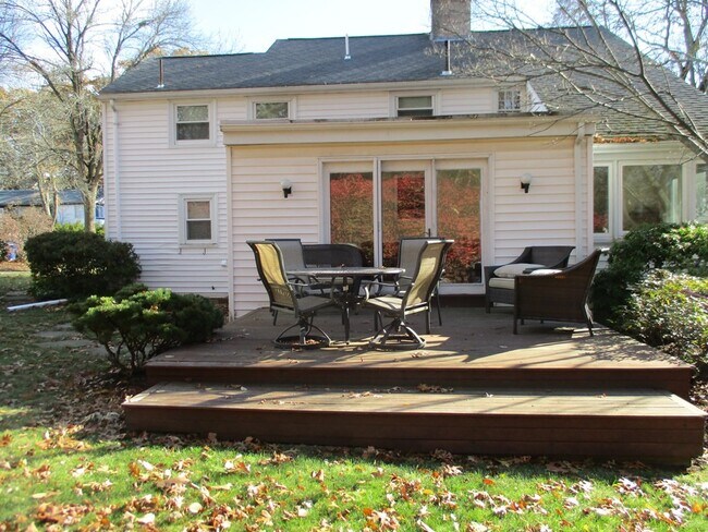 Building Photo - 133 Winslow Rd