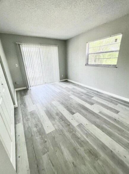 Foto del edificio - 1476 40th Ave