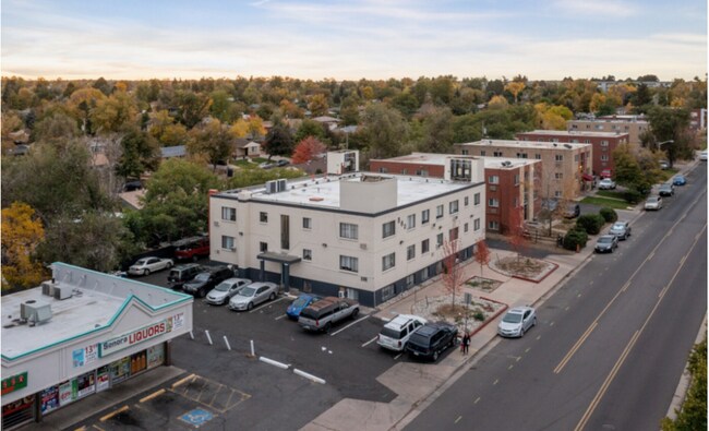 Foto del edificio - 560 Dayton St