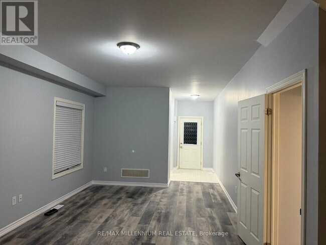 Building Photo - 1222 Plato Dr